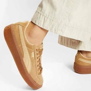 Puma creeper sneakers tan, size 7